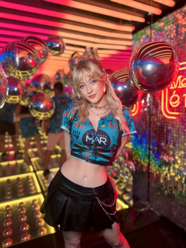 Индивидуалка Ариэль Каменка Фотография 